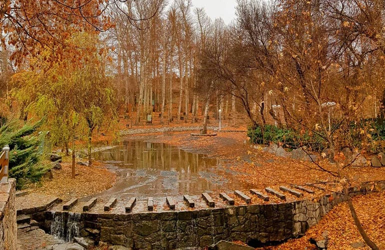 تفریحات خانوادگی مشهد | راهنمای کامل سرگرمی، پارکها و جاذبهها برای همه سنین