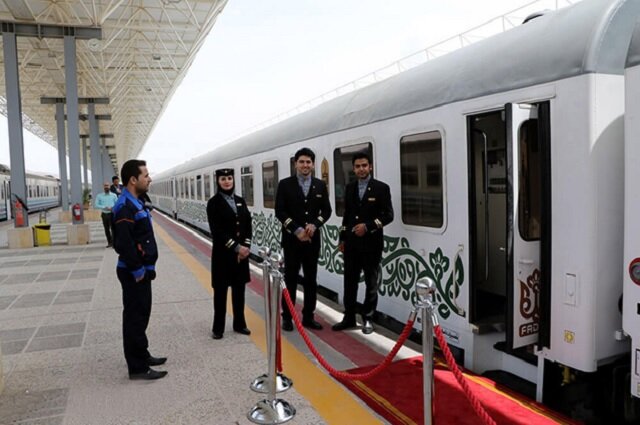 راهنمای سفر با قطار