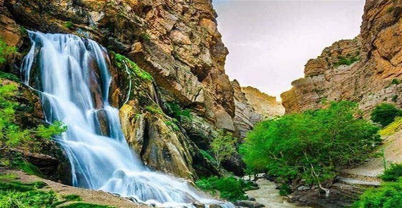 آبشارهای دیدنی در لرستان,آبشارهای لرستان,دیدنی ترین آبشارهای لرستان