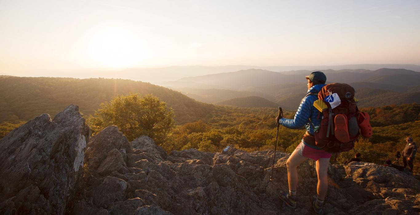 چادر مسافرتی یا کیسه خواب؟