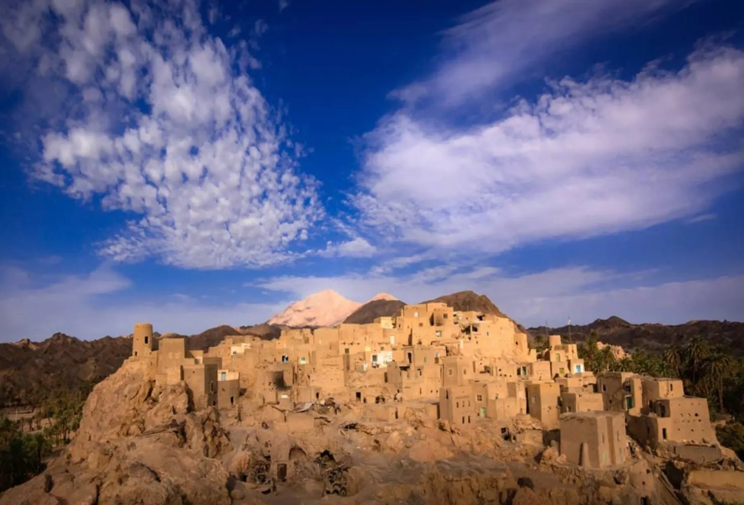 روستای نایبند طبس؛ بررسی معماری پلکانی و تاریخچه ماسوله کویر