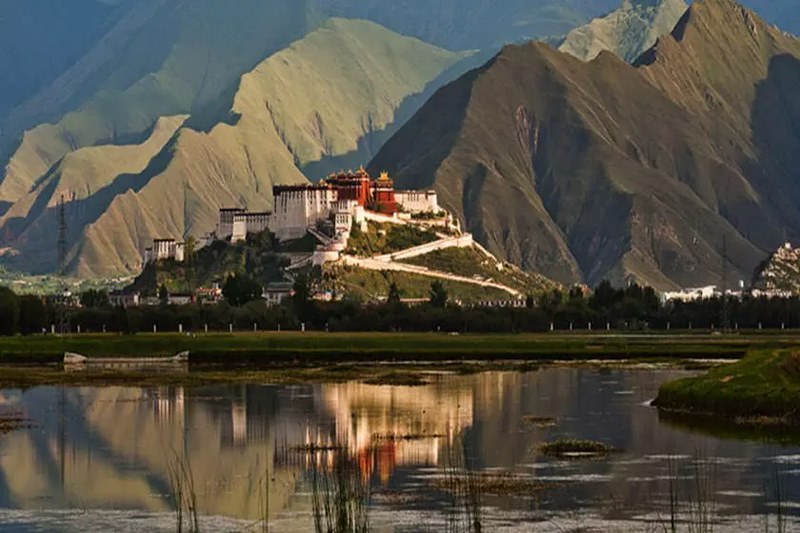 باغ مرکزی تبت,جا های دیدنی تبت,رودخانه یارلونگ تبت