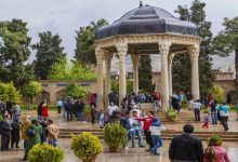 شیراز یا یزد؟ مقایسه جامع هزینه و حال و هوای سفر در عید نوروز