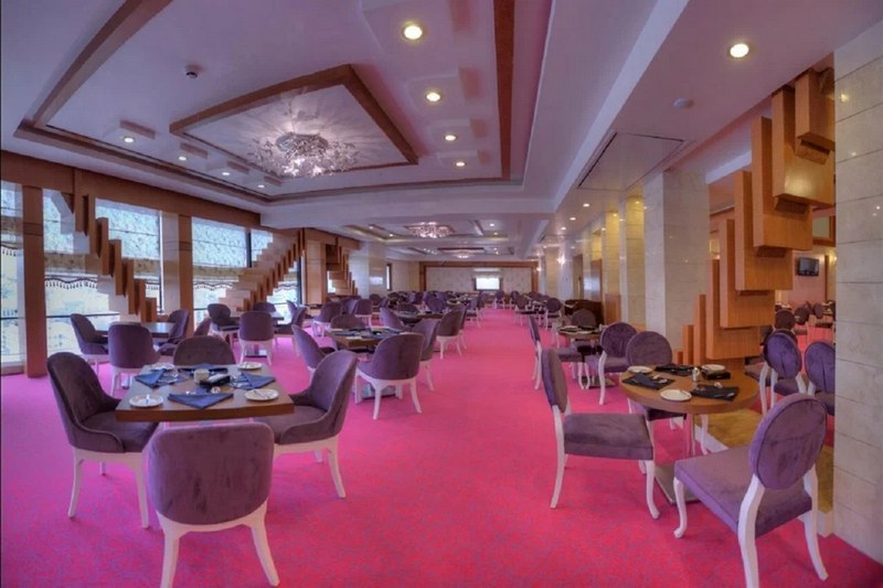 سفری به تاریخ و تمدن در هتل درویشی مشهد؛ راهنمای انتخاب اتاق های ملل و رویال رزرو هتل درویشی مشهد,هتل درویشی مشهد,رزرو هتل درویشی مشهد